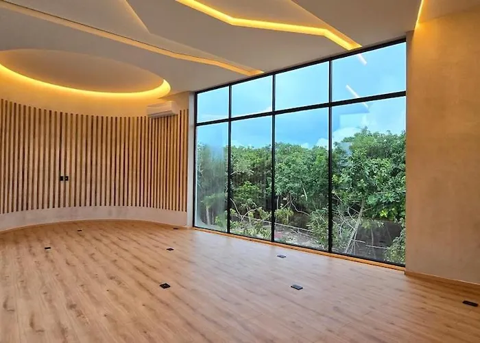 Luxury 2br Steps Away From The Clubs Apartment *